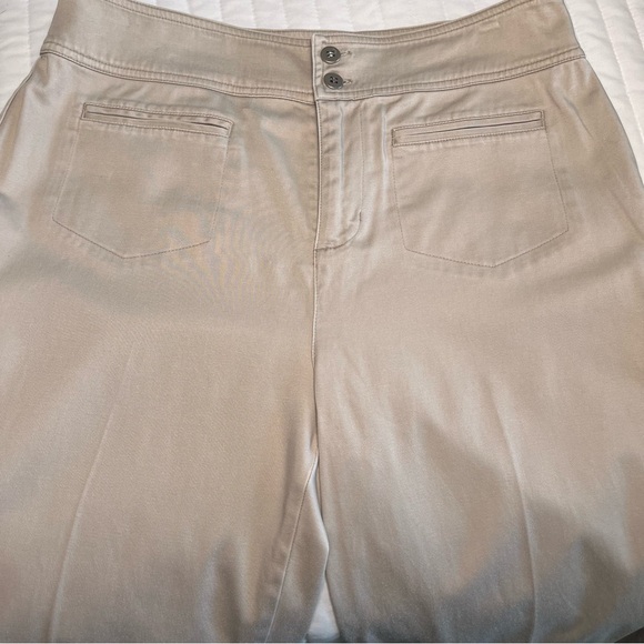 Chico's Women's Khaki Cotton Stretch Wide Leg Pants Size 10 Chico's Size 1.5 - Picture 2 of 6